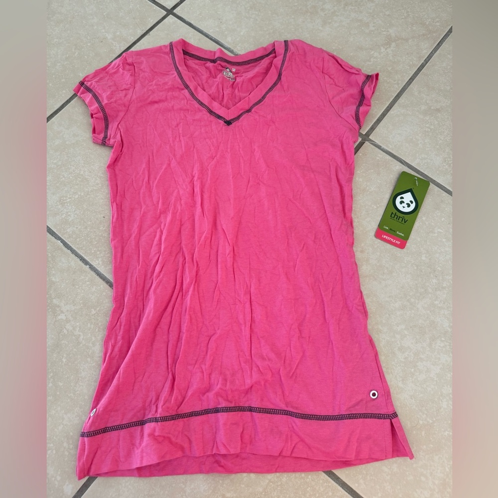 Thriv Workout T Shirt XS NWT